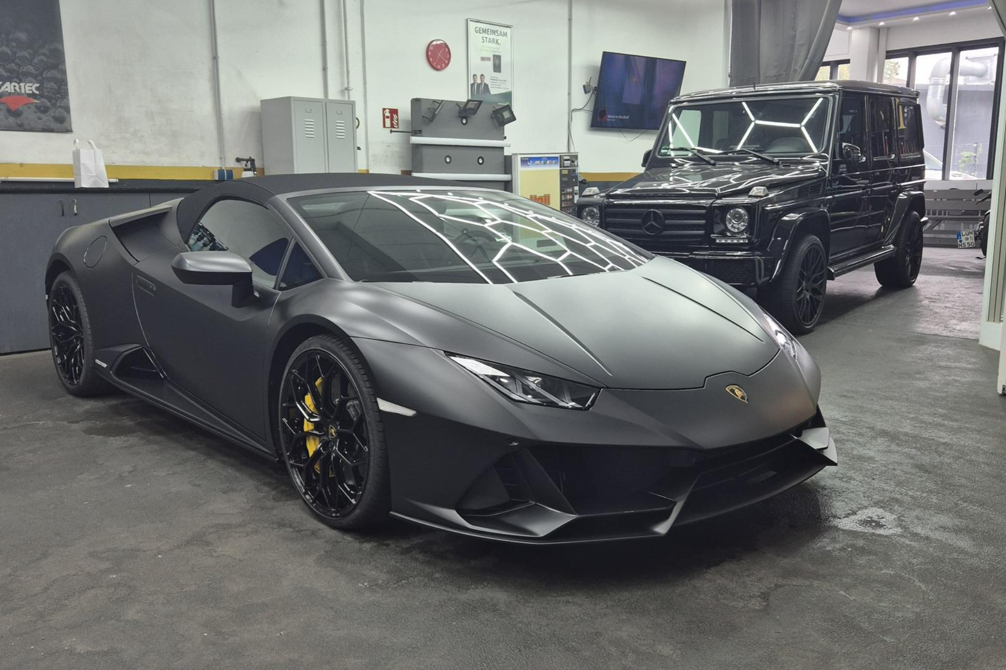 Luxus Fahrzeugaufbereitung in Dortmund – Lions Aufbereitung